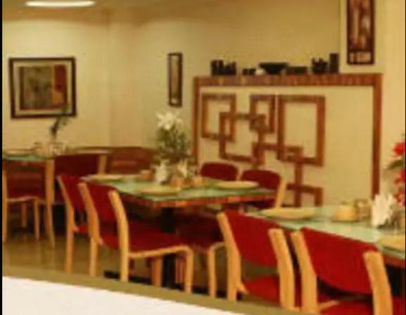 Hotel Gk Palace Bhopal Esterno foto